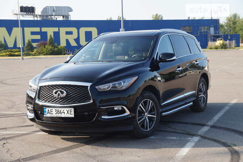 Внедорожник / Кроссовер Infiniti QX60 2018 в Днепре