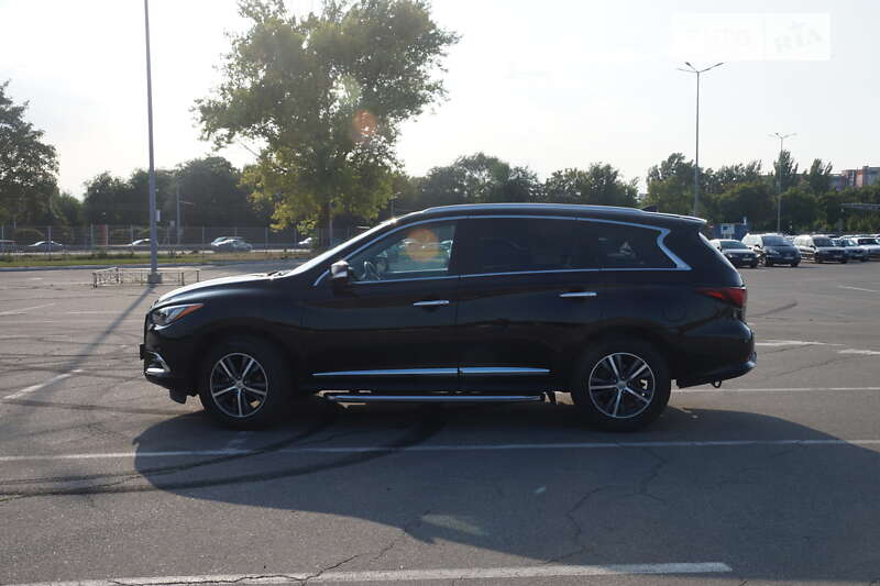 Внедорожник / Кроссовер Infiniti QX60 2018 в Днепре