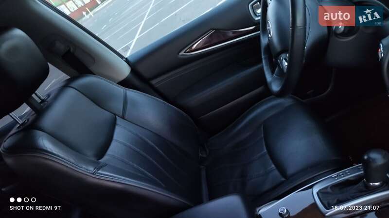 Внедорожник / Кроссовер Infiniti QX60 2015 в Броварах