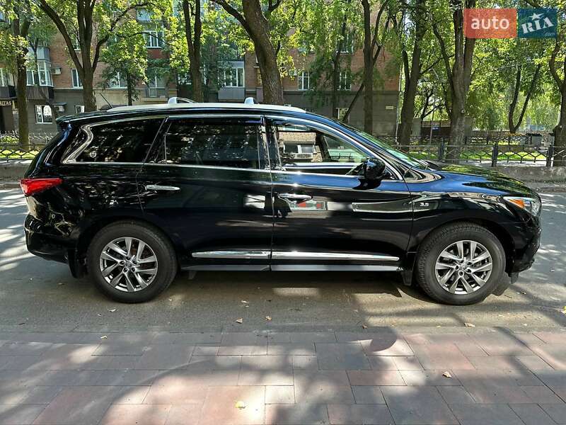 Внедорожник / Кроссовер Infiniti QX60 2015 в Полтаве