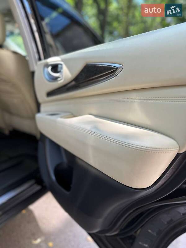 Внедорожник / Кроссовер Infiniti QX60 2015 в Полтаве