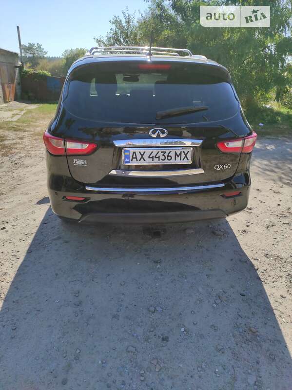 Внедорожник / Кроссовер Infiniti QX60 2015 в Васищево