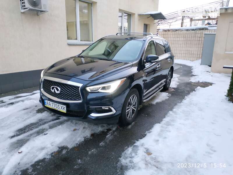 Внедорожник / Кроссовер Infiniti QX60 2017 в Киеве