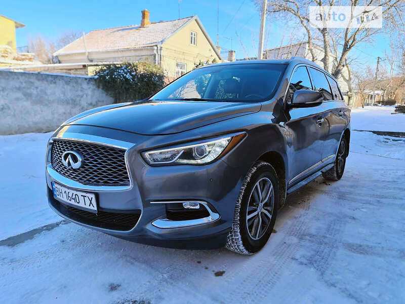Внедорожник / Кроссовер Infiniti QX60 2016 в Одессе
