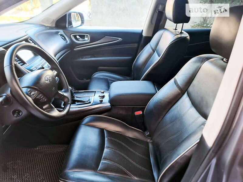 Внедорожник / Кроссовер Infiniti QX60 2016 в Одессе