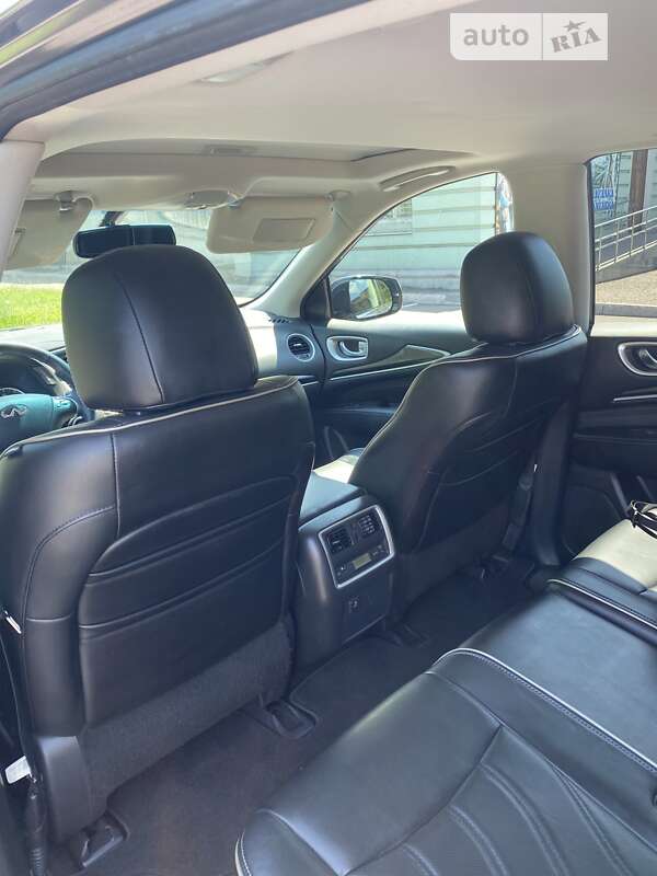 Внедорожник / Кроссовер Infiniti QX60 2016 в Хмельницком