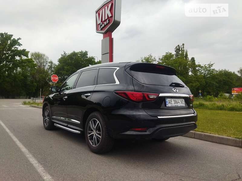 Внедорожник / Кроссовер Infiniti QX60 2018 в Днепре