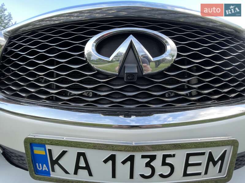 Внедорожник / Кроссовер Infiniti QX60 2017 в Киеве