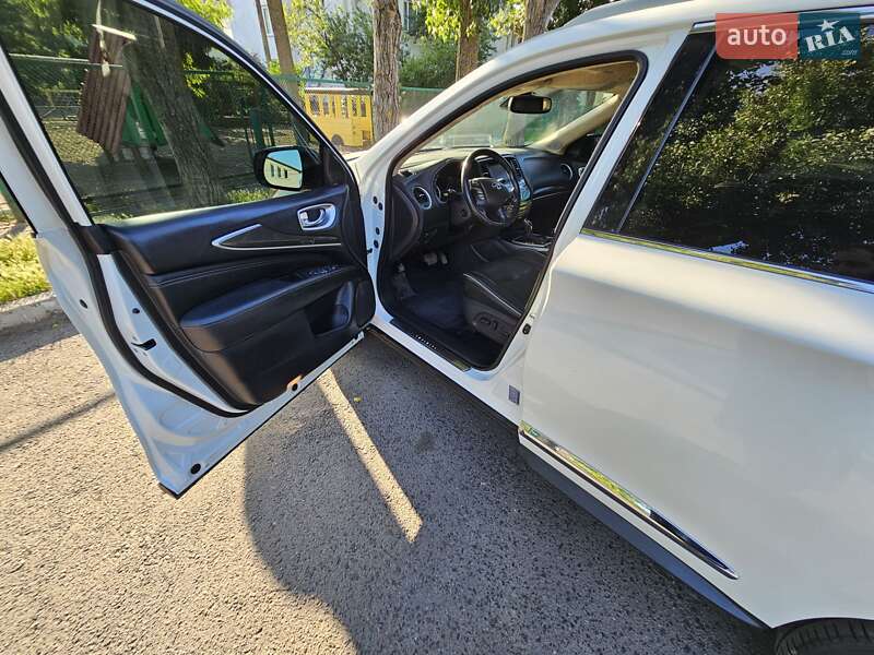 Внедорожник / Кроссовер Infiniti QX60 2018 в Одессе