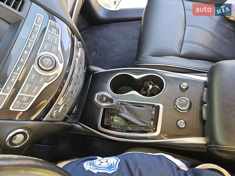 Внедорожник / Кроссовер Infiniti QX60 2018 в Одессе