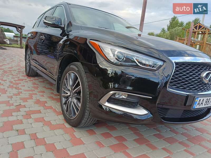 Позашляховик / Кросовер Infiniti QX60 2016 в Києві