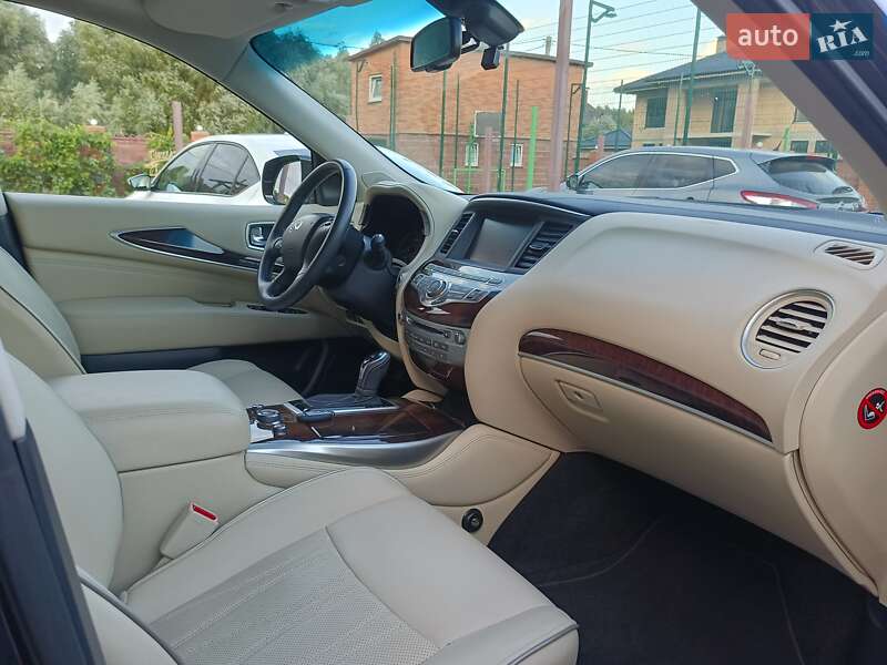 Позашляховик / Кросовер Infiniti QX60 2016 в Києві