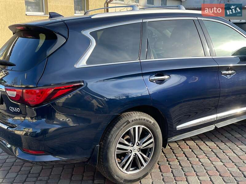 Позашляховик / Кросовер Infiniti QX60 2017 в Полтаві