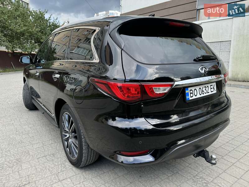 Внедорожник / Кроссовер Infiniti QX60 2016 в Тернополе