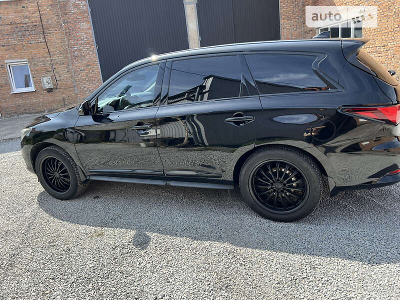 Внедорожник / Кроссовер Infiniti QX60 2019 в Львове