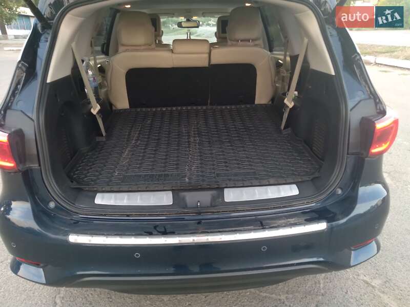 Внедорожник / Кроссовер Infiniti QX60 2017 в Теплике