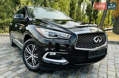 Внедорожник / Кроссовер Infiniti QX60 2017 в Киеве