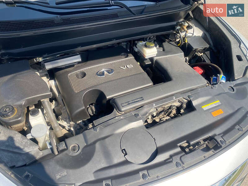 Внедорожник / Кроссовер Infiniti QX60 2016 в Киеве