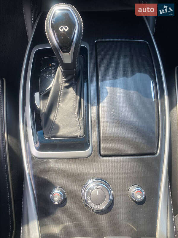 Внедорожник / Кроссовер Infiniti QX60 2016 в Киеве