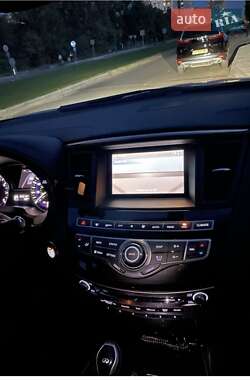 Внедорожник / Кроссовер Infiniti QX60 2016 в 
