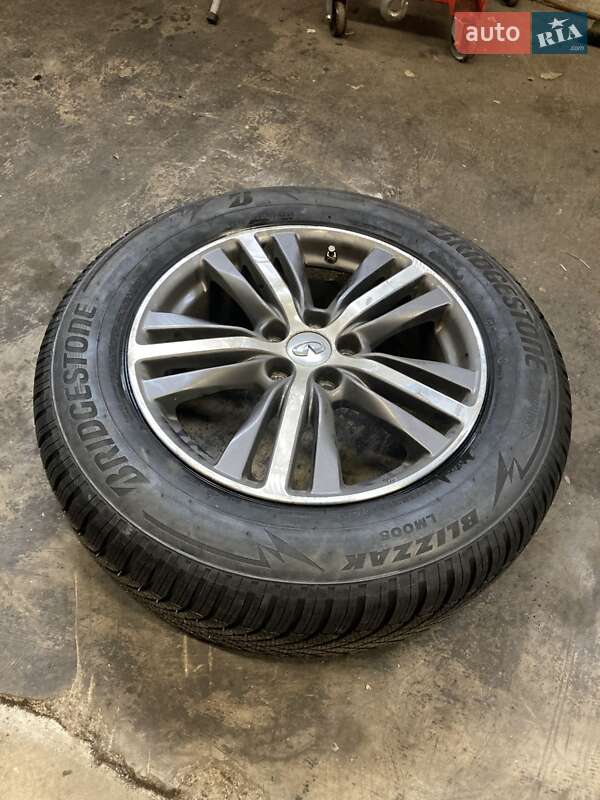 Позашляховик / Кросовер Infiniti QX60 2016 в Полтаві