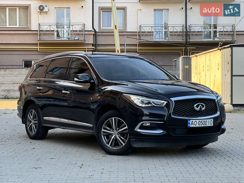 Позашляховик / Кросовер Infiniti QX60 2016 в Ужгороді