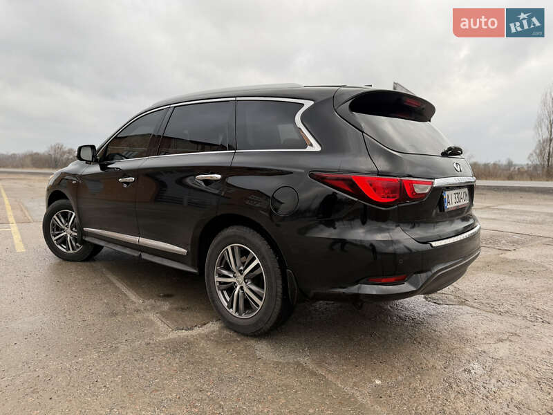Позашляховик / Кросовер Infiniti QX60 2016 в Переяславі