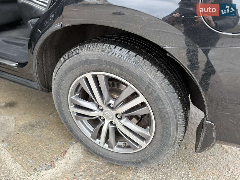 Позашляховик / Кросовер Infiniti QX60 2016 в Переяславі