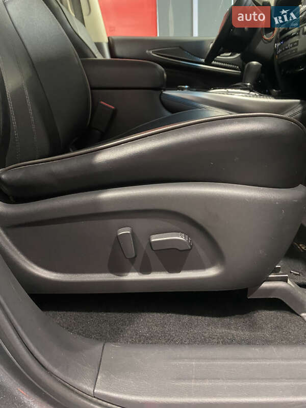 Внедорожник / Кроссовер Infiniti QX60 2014 в Львове