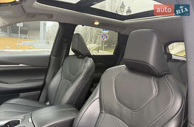 Позашляховик / Кросовер Infiniti QX60 2022 в 