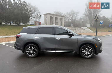 Позашляховик / Кросовер Infiniti QX60 2022 в 