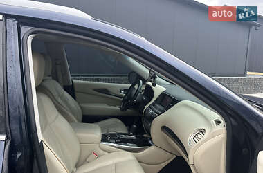Внедорожник / Кроссовер Infiniti QX60 2015 в 