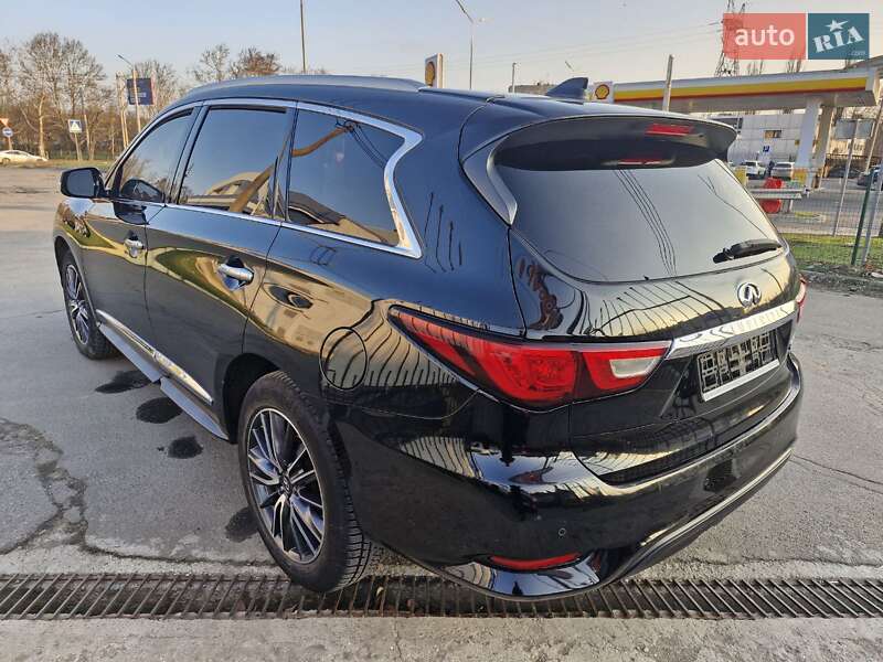 Внедорожник / Кроссовер Infiniti QX60 2016 в Николаеве