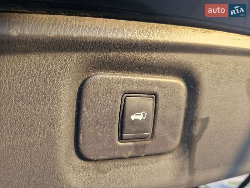 Внедорожник / Кроссовер Infiniti QX60 2016 в Николаеве