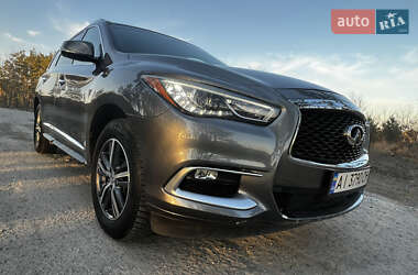 Позашляховик / Кросовер Infiniti QX60 2016 в 