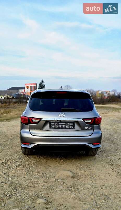 Внедорожник / Кроссовер Infiniti QX60 2019 в Калуше