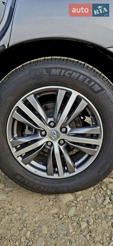 Внедорожник / Кроссовер Infiniti QX60 2019 в Калуше