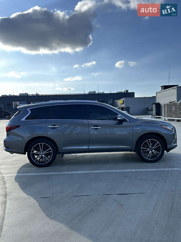 Позашляховик / Кросовер Infiniti QX60 2018 в Києві