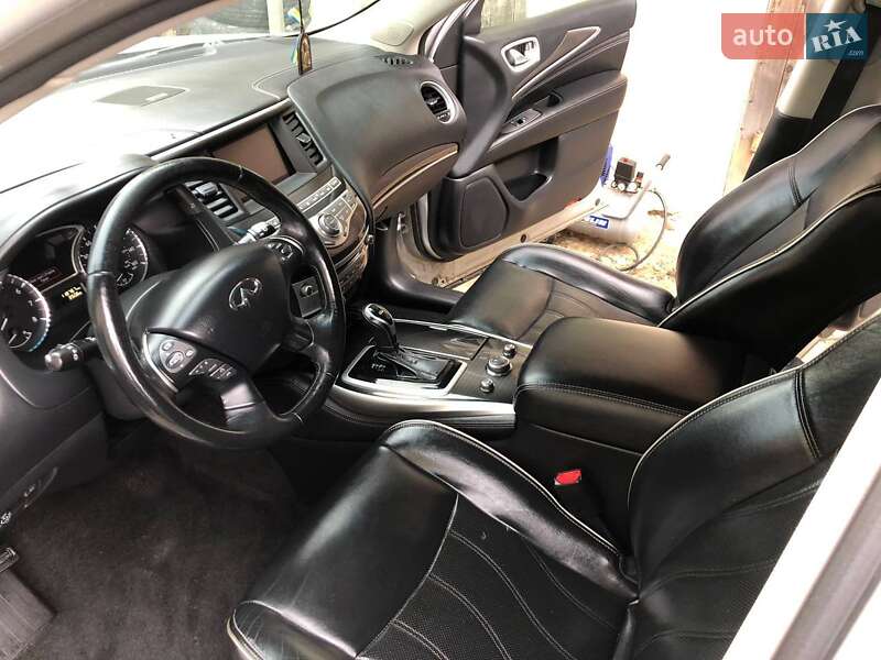 Внедорожник / Кроссовер Infiniti QX60 2016 в Черновцах