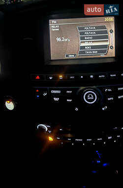 Внедорожник / Кроссовер Infiniti QX60 2017 в 