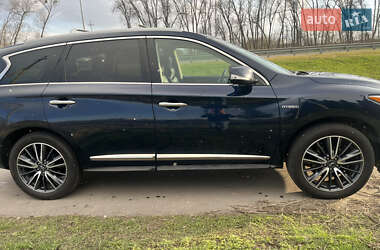 Внедорожник / Кроссовер Infiniti QX60 2017 в 