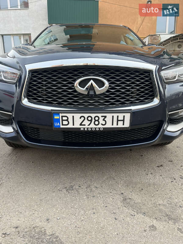 Внедорожник / Кроссовер Infiniti QX60 2017 в Полтаве