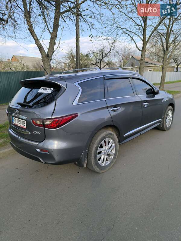 Позашляховик / Кросовер Infiniti QX60 2015 в Новомосковську