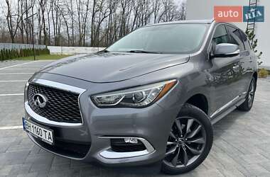 Внедорожник / Кроссовер Infiniti QX60 2017 в 