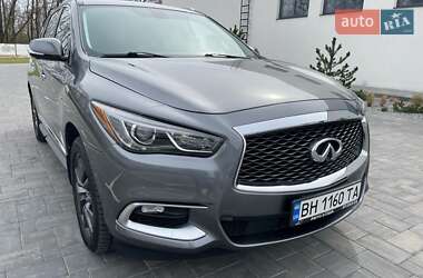 Внедорожник / Кроссовер Infiniti QX60 2017 в 