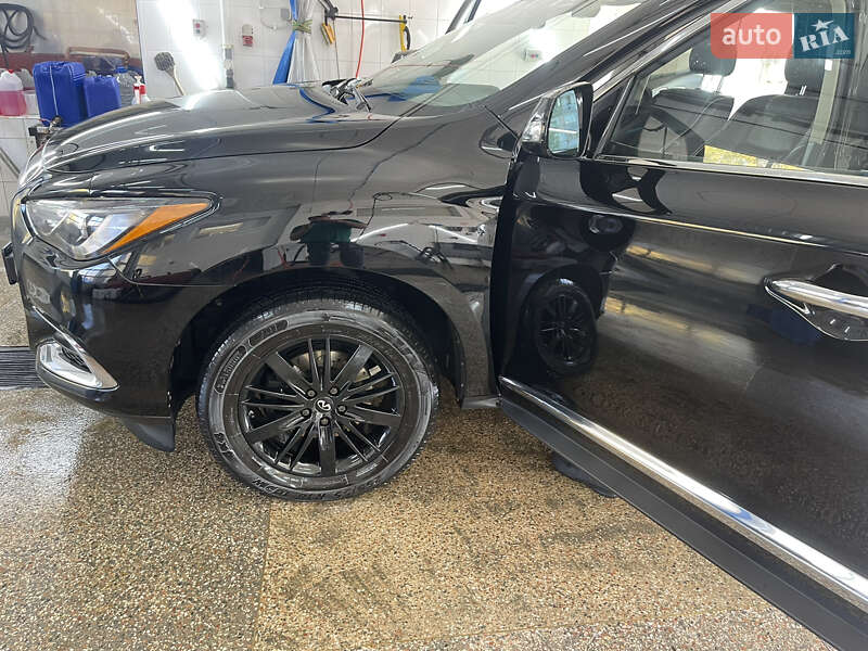 Внедорожник / Кроссовер Infiniti QX60 2018 в Одессе