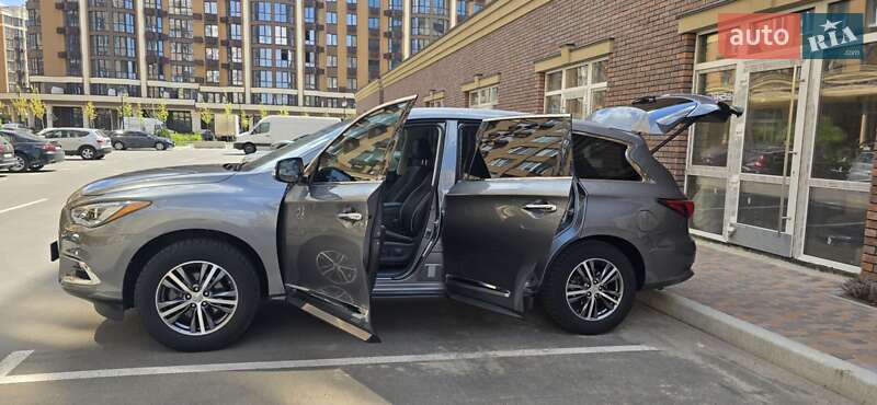 Внедорожник / Кроссовер Infiniti QX60 2017 в Киеве
