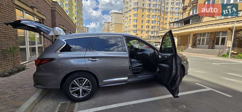 Внедорожник / Кроссовер Infiniti QX60 2017 в Киеве