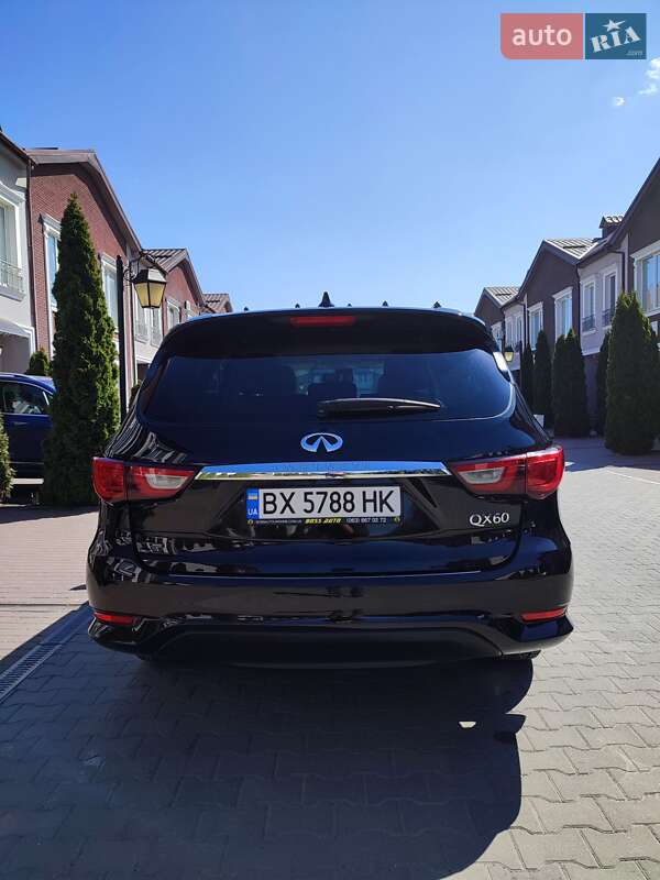 Внедорожник / Кроссовер Infiniti QX60 2016 в Хмельницком