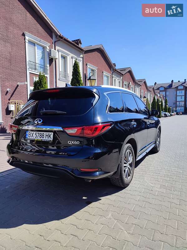 Внедорожник / Кроссовер Infiniti QX60 2016 в Хмельницком